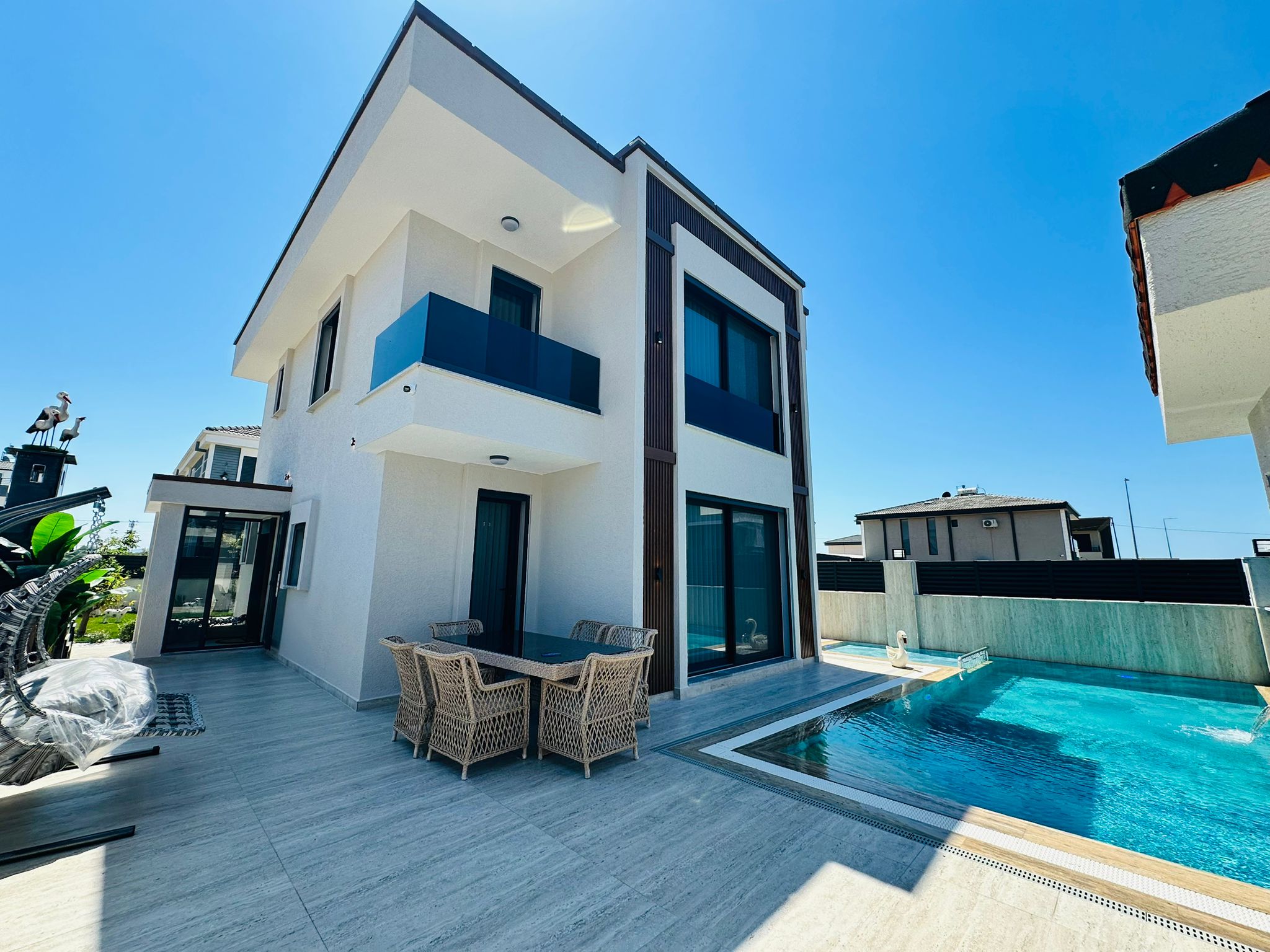 Didim'in En Nezih Bölgesinde Satılık 4+1 Lüks Villa
