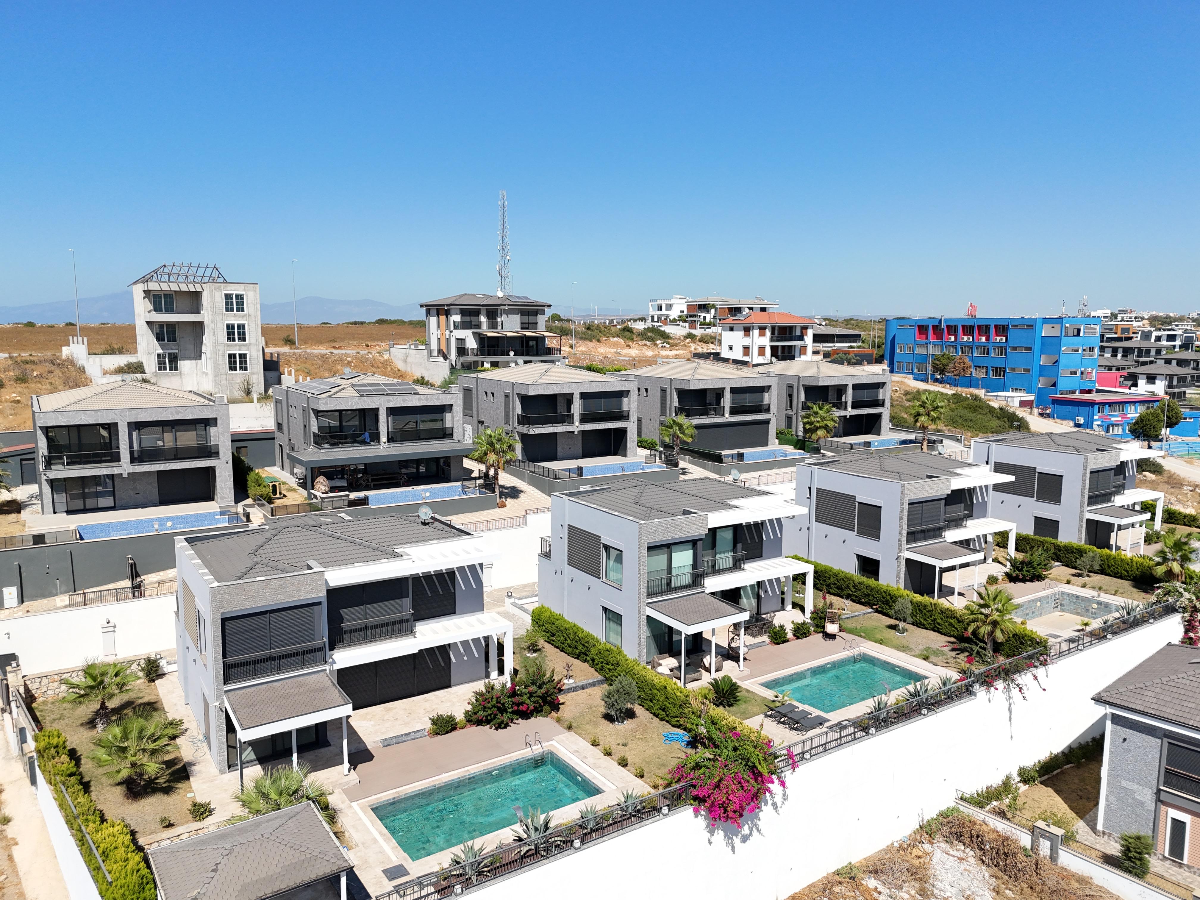 Didim'de Deniz Manzaralı 4+1 Eşyalı Müstakil Villa