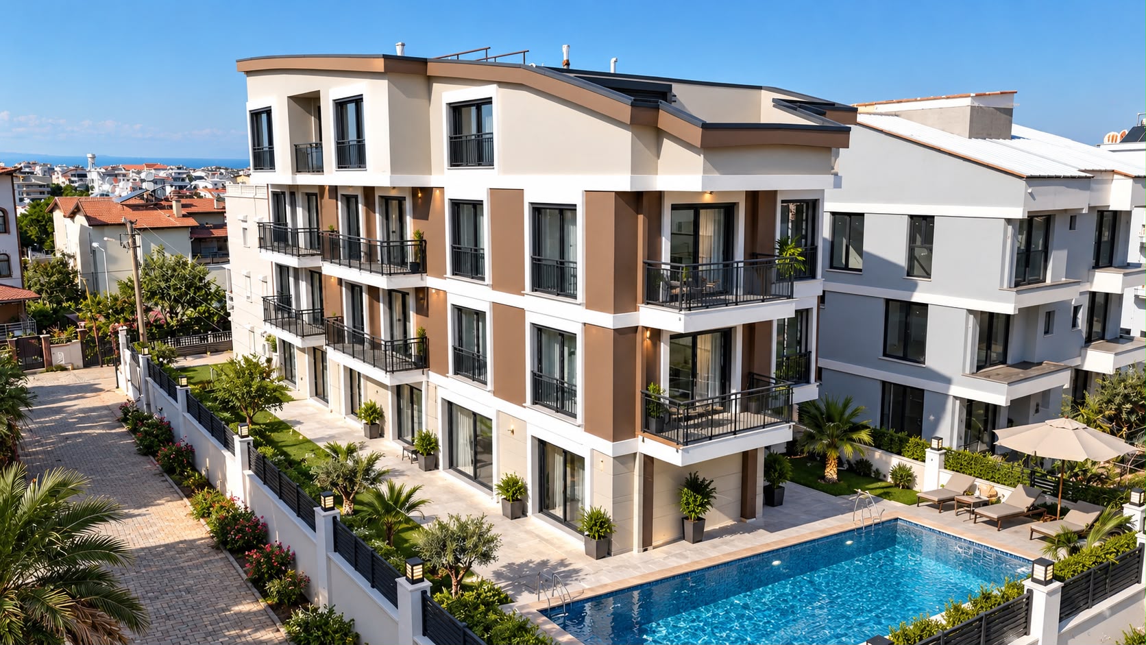 Didim Yeni Mahalle’de Denize Yakın Havuzlu Sitede Satılık 2+1 Daire